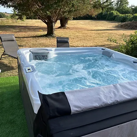 Parenthese Romantique A Deux Avec Privatif Illimite & Climatisation - Melusine - Les Fees Des Chenes Salvagnac